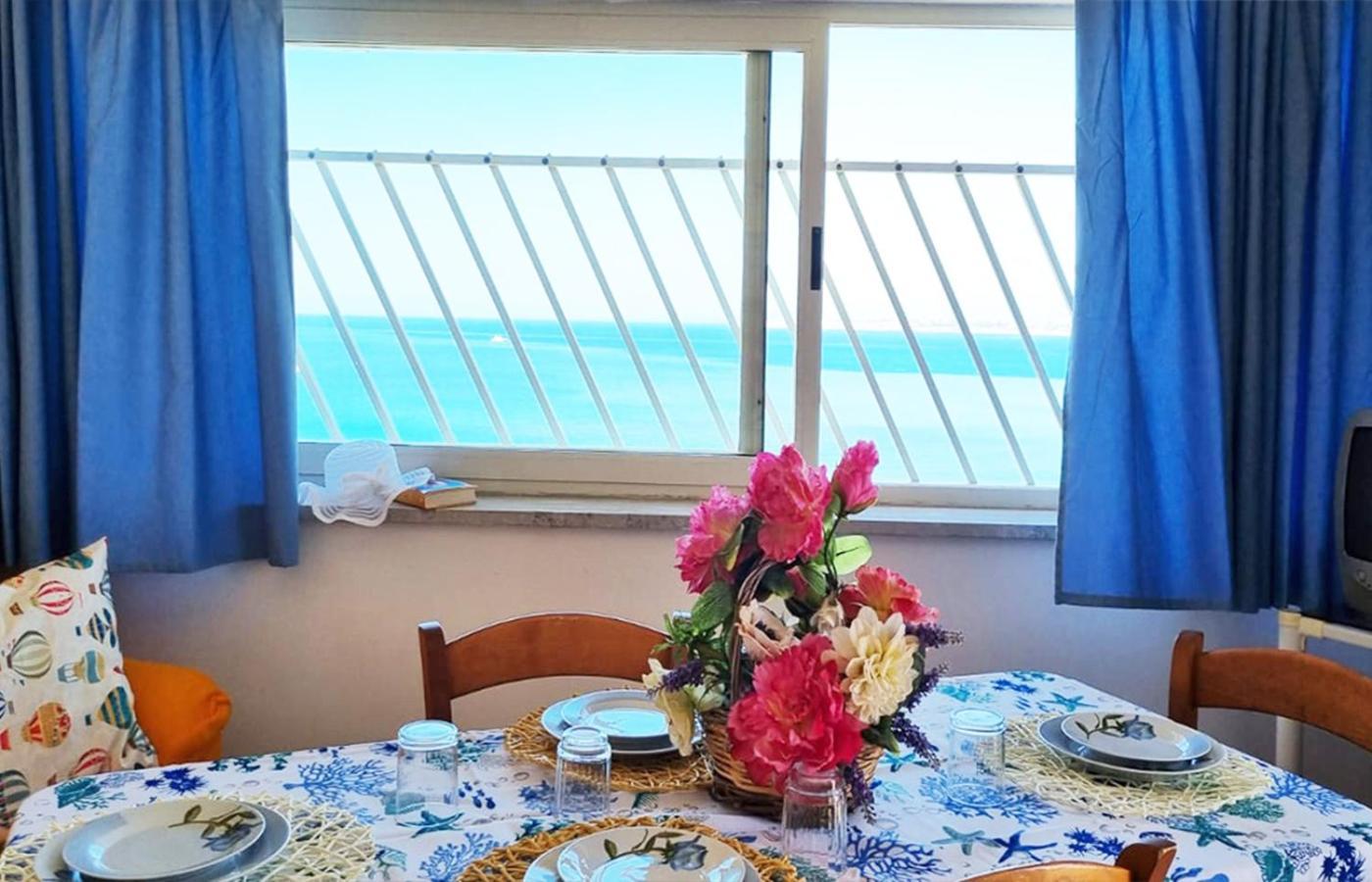 Villa Smeraldo - Mansarda con Spettacolare vista sul Mare Capo Rizzuto Dış mekan fotoğraf