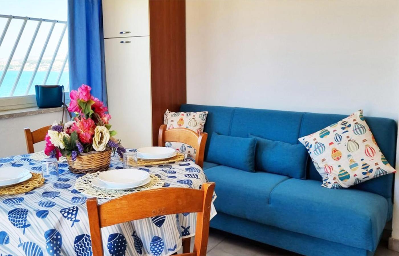 Villa Smeraldo - Mansarda con Spettacolare vista sul Mare Capo Rizzuto Dış mekan fotoğraf